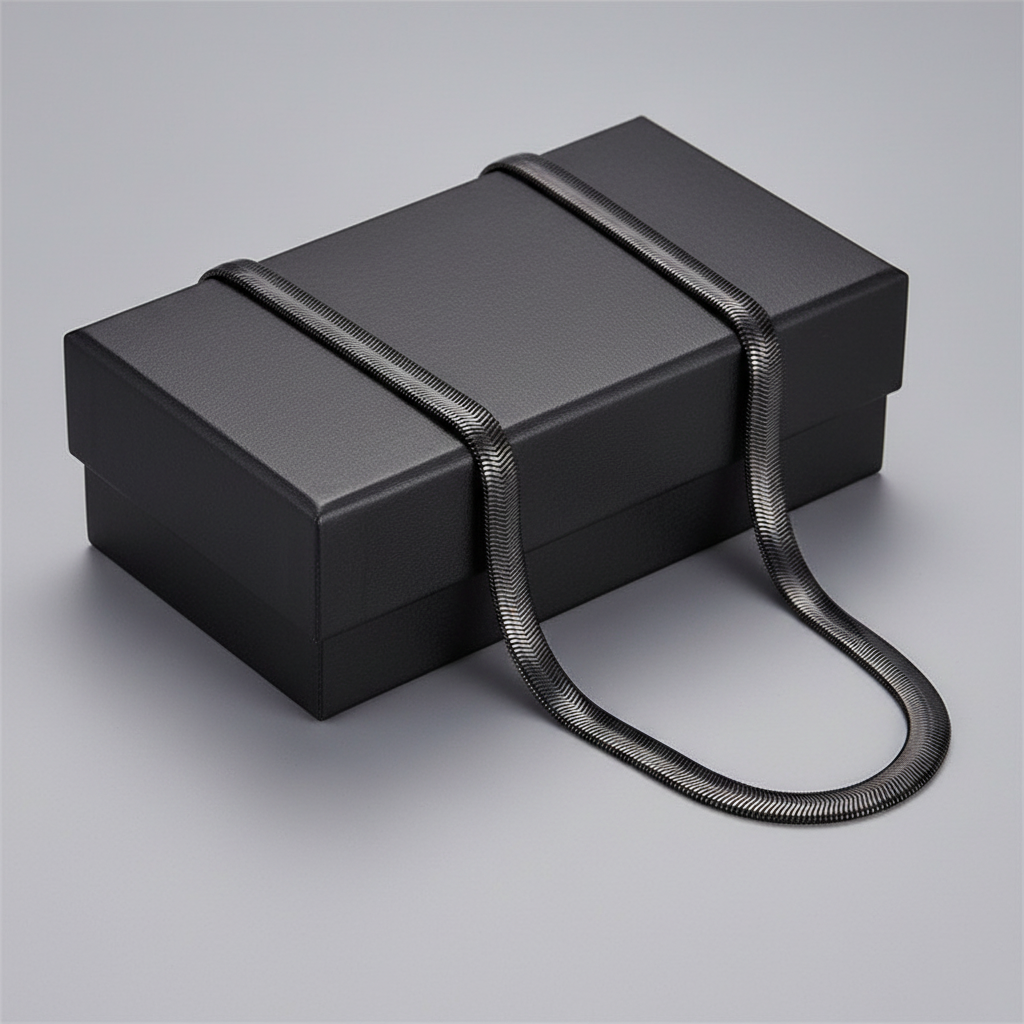 The Mamba Chain – Hanging over Box