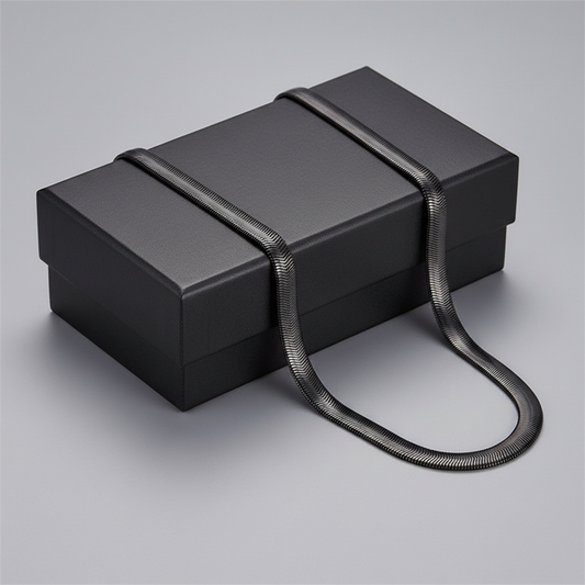 The Mamba Chain – Hanging over Box